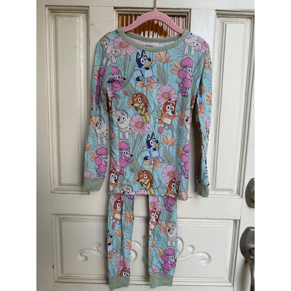 Little Compass Co Bluey Floral Pajamas Kids Long Sleeve Sleepwear Set‎ Size 4T